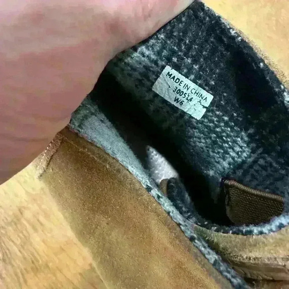 Tom’s Booties - Picture 5 of 5